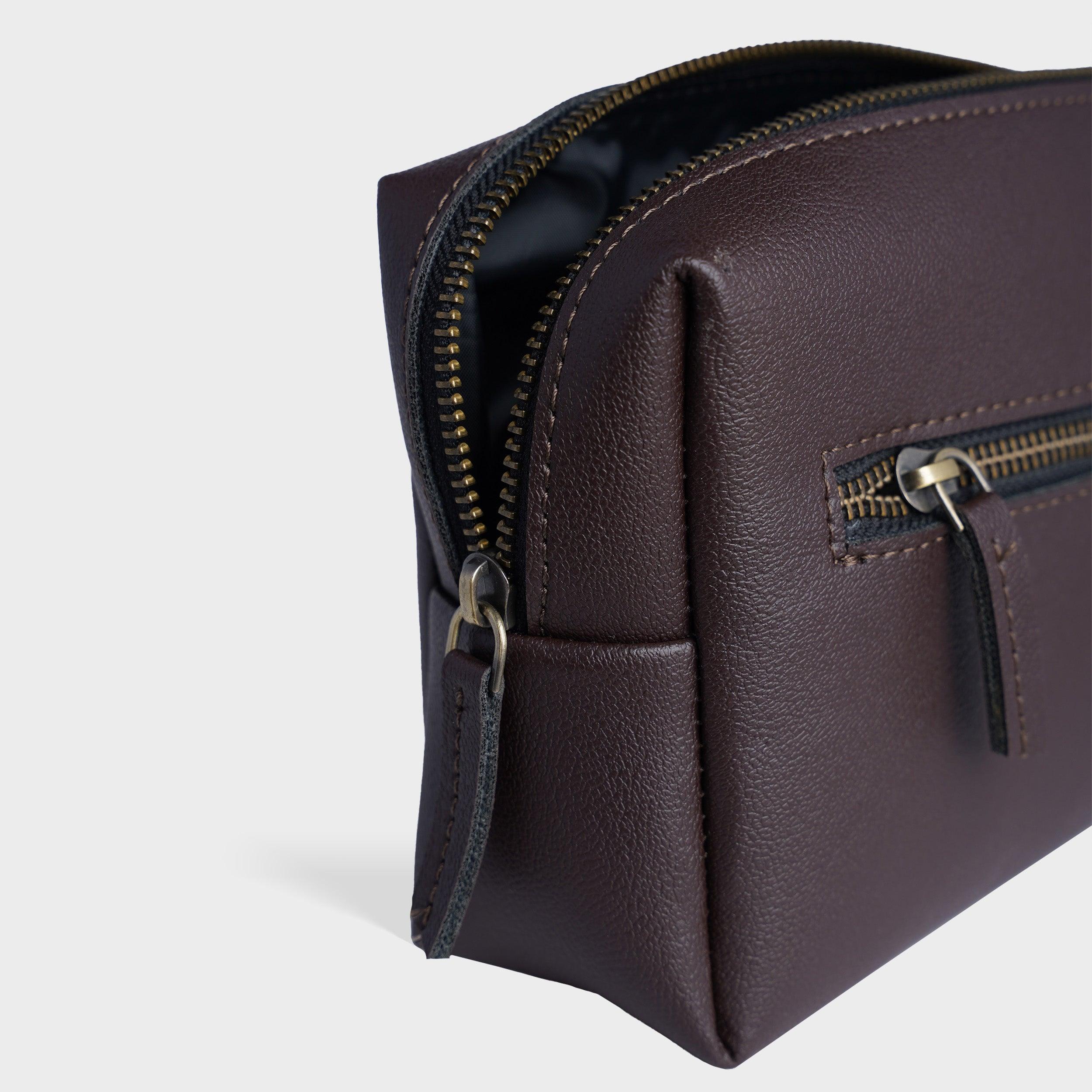 Mr & Mrs Personalised Travel Pouch - Travelsleek